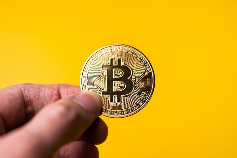 Las mejores monedas para conseguir antes de que termine la temporada de altcoins: Unilabs, Bittensor y Cardano lideran el aumento del cuarto trimestre